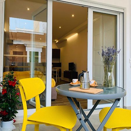 Domus13-With Private Parking Apartment Bari Ngoại thất bức ảnh