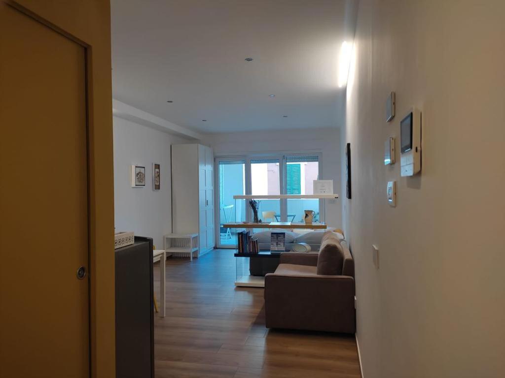 Domus13-With Private Parking Apartment Bari Ngoại thất bức ảnh
