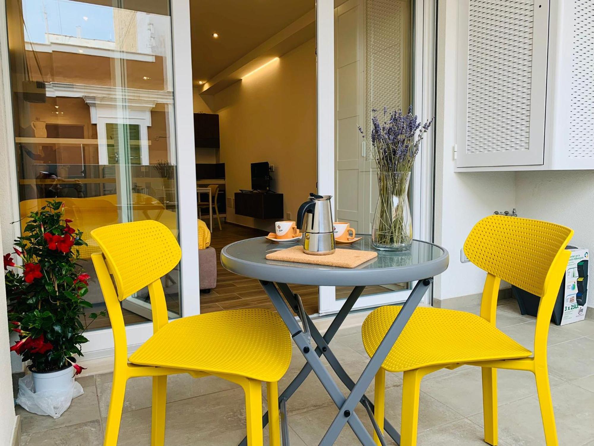 Domus13-With Private Parking Apartment Bari Ngoại thất bức ảnh