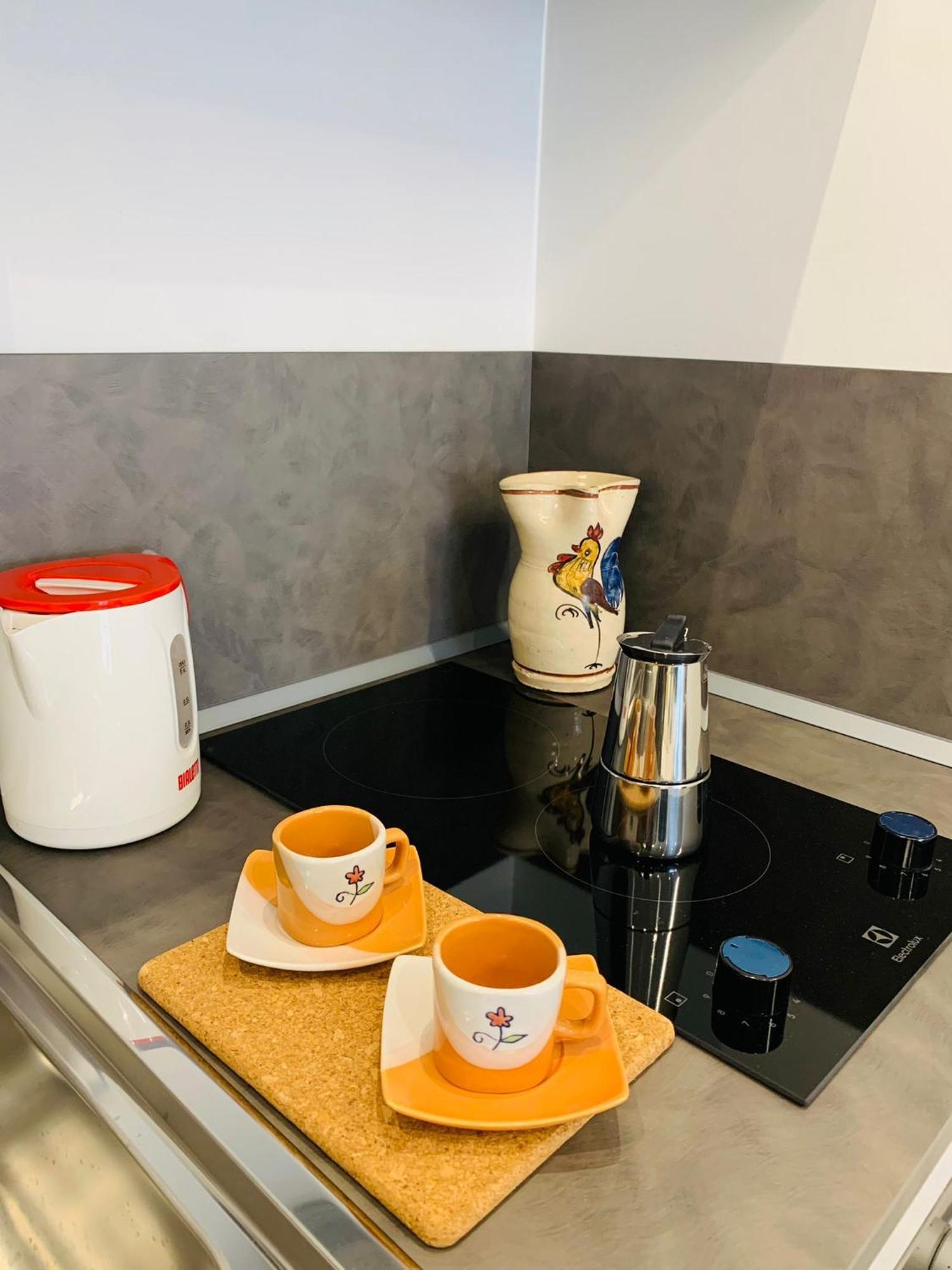 Domus13-With Private Parking Apartment Bari Ngoại thất bức ảnh