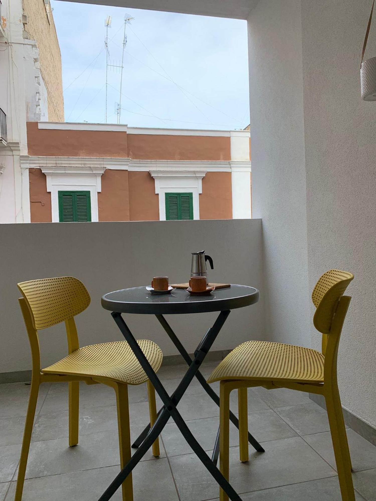 Domus13-With Private Parking Apartment Bari Ngoại thất bức ảnh