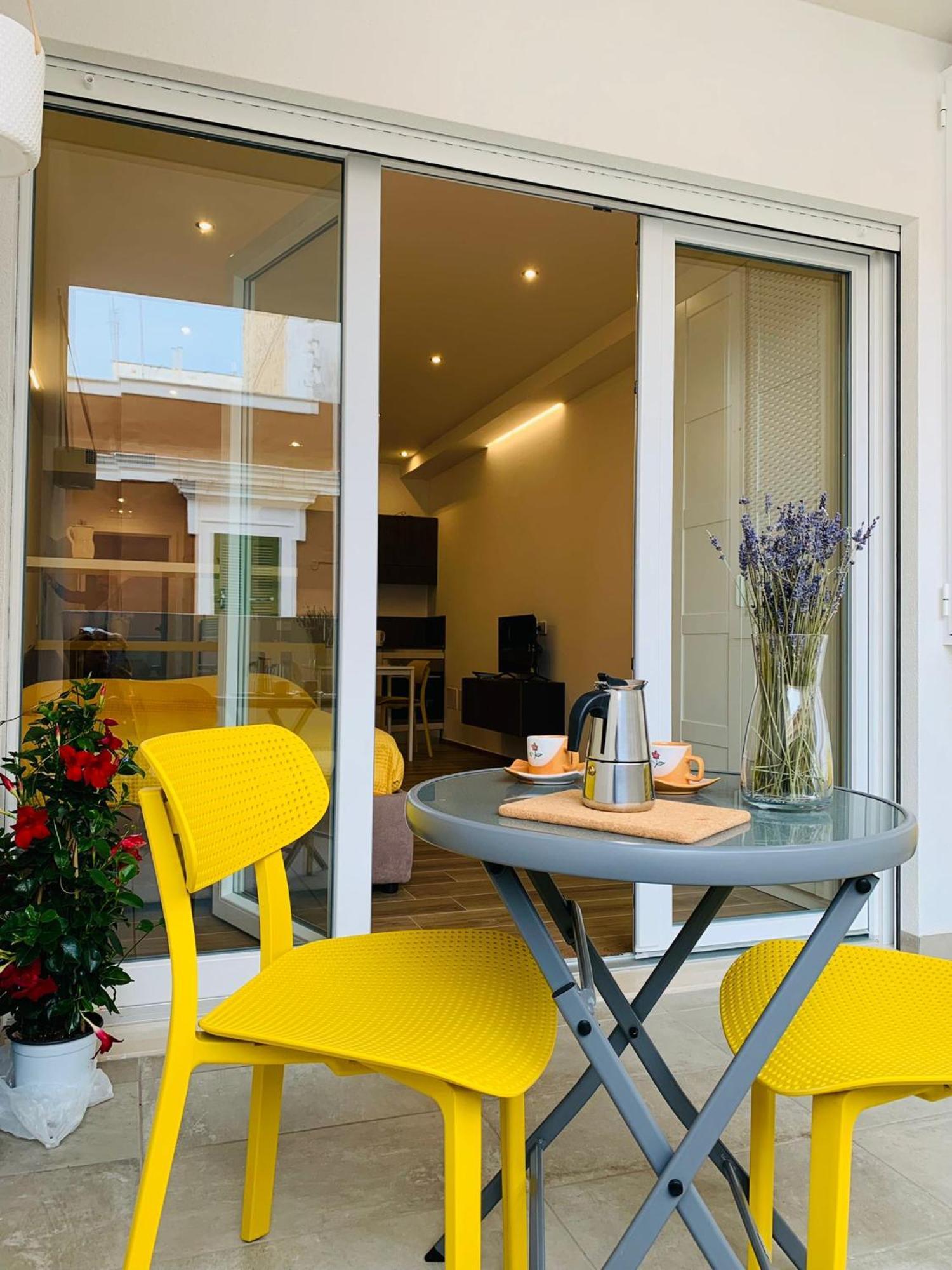 Domus13-With Private Parking Apartment Bari Ngoại thất bức ảnh